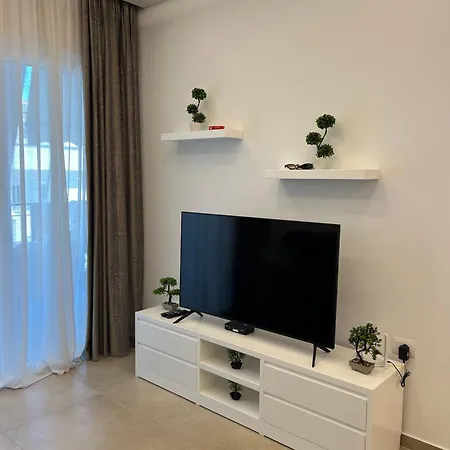 Hera Sea Suites - Saranda Apartment